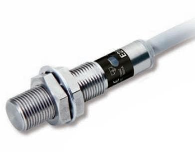 Cảm biến tiệm cận mặt kim loại Omron E2EF-X12D1 5M M30 12 mm