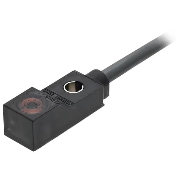 Cảm biến tiệm cận Omron E2S-W26 5M DC 2 dây NC xa