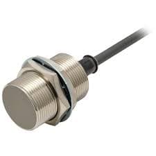 Cảm biến tiệm cận Omron E2V-X15C2 5M M30 NPN NC xa